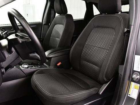 Used 2024 Ford Escape Active AWD/4WD image 30