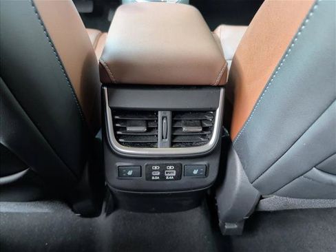 Used 2024 Subaru Outback Touring AWD/4WD image 26