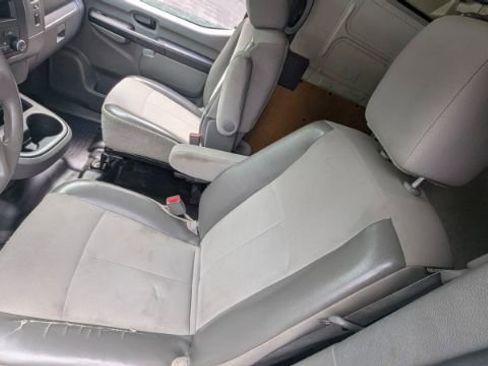 Used 2016 Nissan NV 1500 SV RWD image 16