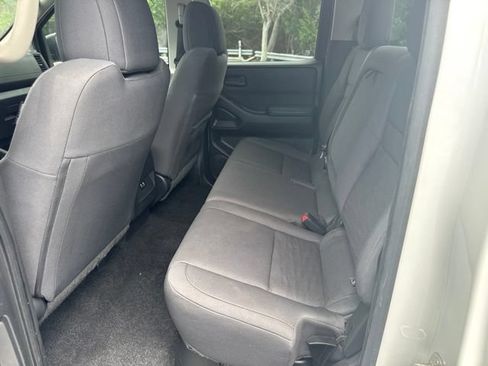 Used 2022 Nissan Frontier S w/ Technology Package RWD image 7