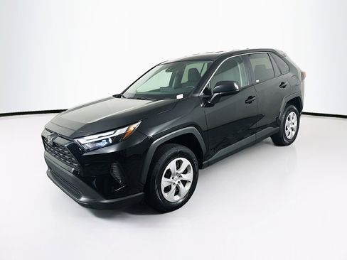 Used 2024 Toyota RAV4 LE image 3