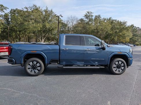 New 2026 GMC Sierra 2500 Denali w/ Denali Reserve Package image 3