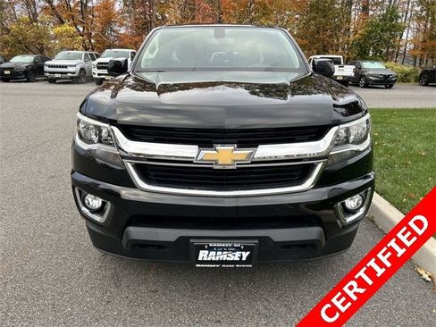 Used 2017 Chevrolet Colorado LT w/ LT Convenience Package image 3