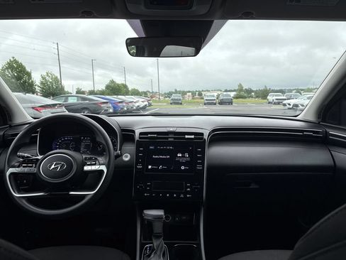 Used 2024 Hyundai Tucson SEL FWD image 12