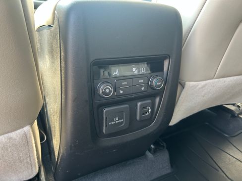 Used 2023 Buick Enclave Premium w/ Experience Buick Package AWD/4WD image 36