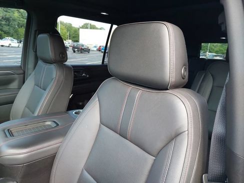 Used 2023 Chevrolet Tahoe RST w/ Luxury Package AWD/4WD image 6