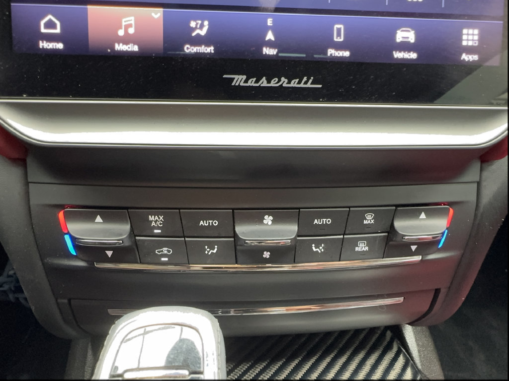 Used 2023 Maserati Ghibli Modena RWD image 57