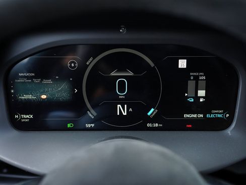 Used 2023 McLaren Artura image 25