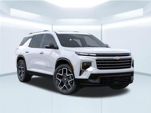 New 2026 Chevrolet Traverse High Country FWD image 9