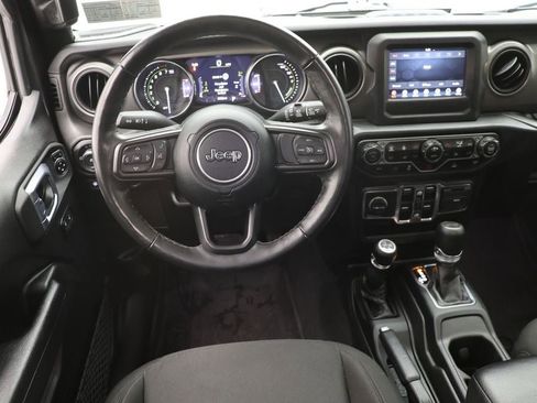 Used 2023 Jeep Wrangler Unlimited w/ Cold Weather Group image 12