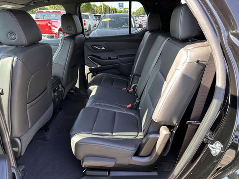 Used 2023 Chevrolet Traverse LT AWD/4WD image 11