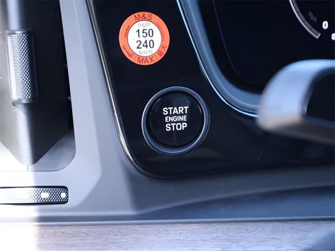 New 2025 Porsche Cayenne image 34