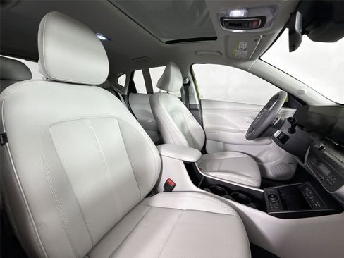 Used 2024 Hyundai Kona Limited FWD image 43
