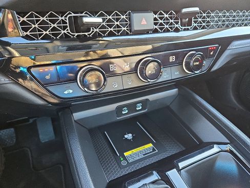 Used 2025 Honda Accord EX-L image 19