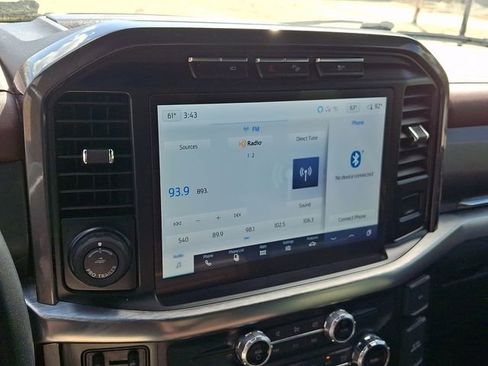 Used 2022 Ford F150 Lariat AWD/4WD image 19