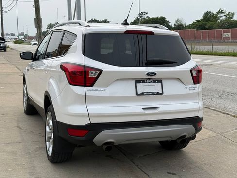 Used 2019 Ford Escape Titanium AWD/4WD image 10