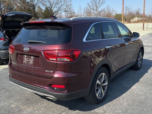 Used 2019 Kia Sorento EX image 3