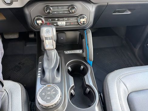 Used 2023 Ford Bronco Black Diamond AWD/4WD image 14