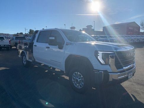 New 2025 GMC Sierra 2500 Pro image 4