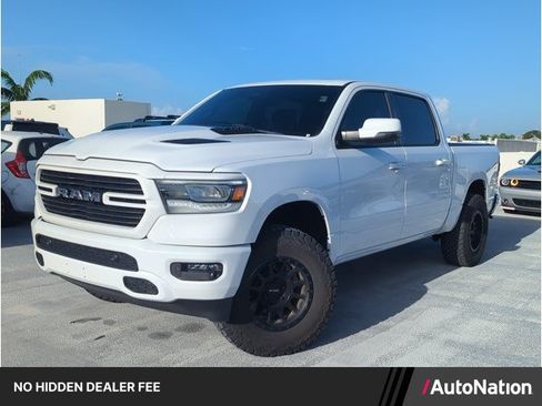 Used 2024 RAM 1500 Laramie AWD/4WD image 1