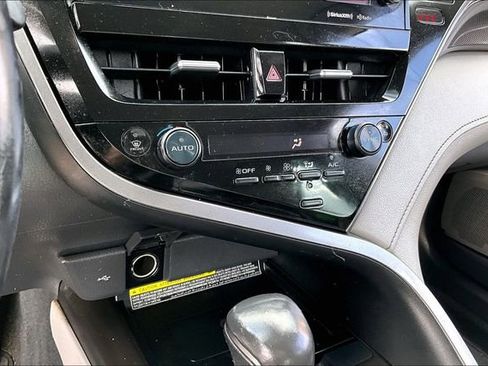 Used 2021 Toyota Camry XSE image 23