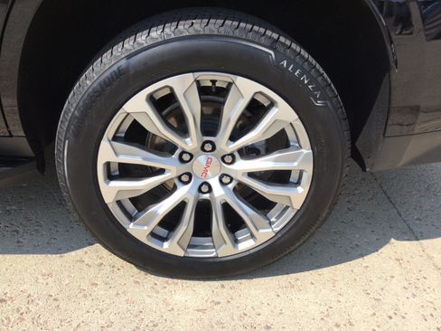 Used 2023 GMC Yukon Denali w/ Max Trailering Package AWD/4WD image 9