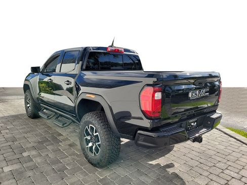 New 2026 GMC Canyon AT4X w/ LPO, Black Badging Package AWD/4WD image 4