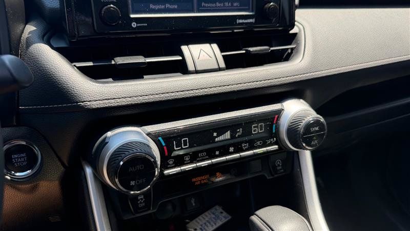 Used 2020 Toyota RAV4 XLE w/ Convenience Package FWD image 35