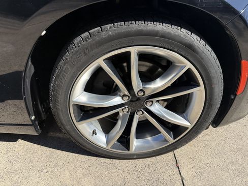 Used 2015 Dodge Charger R/T w/ Wheels & Tunes Group image 13