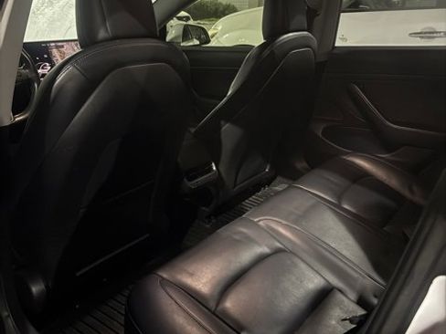 Used 2018 Tesla Model 3 Long Range image 12