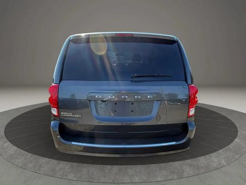Used 2019 Dodge Grand Caravan SE w/ UConnect Hands-Free Group FWD image 6