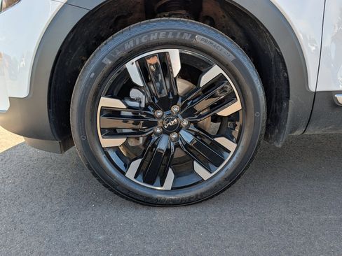 Used 2025 Kia Telluride SX Prestige AWD/4WD image 15