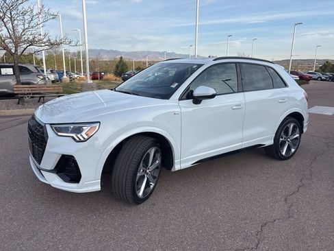 Used 2021 Audi Q3 2.0T Premium Plus AWD/4WD image 3