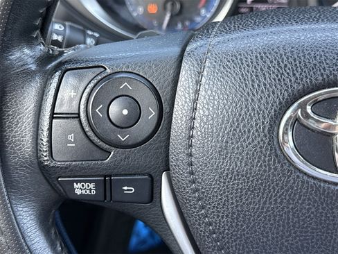 Used 2014 Toyota Corolla L image 18