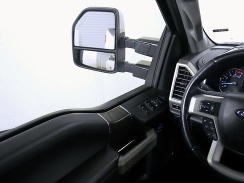 Used 2021 Ford F250 Lariat w/ Lariat Value Package AWD/4WD image 25