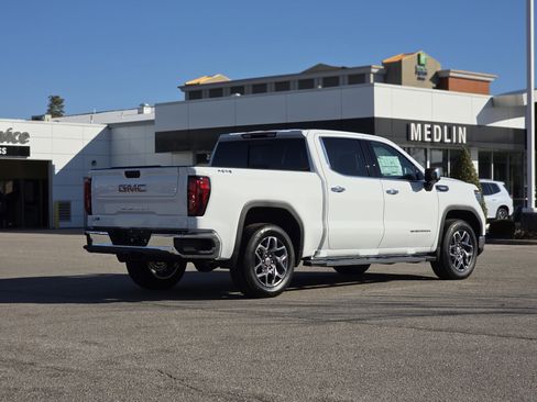 New 2026 GMC Sierra 1500 SLT w/ SLT Premium Package AWD/4WD image 7