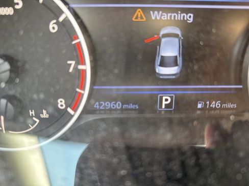 Used 2021 Nissan Altima 2.5 SV w/ SV Premium Package image 6