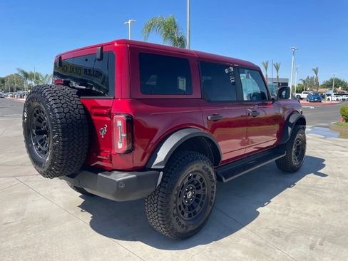 New 2026 Ford Bronco Outer Banks w/ Sasquatch Package AWD/4WD image 5