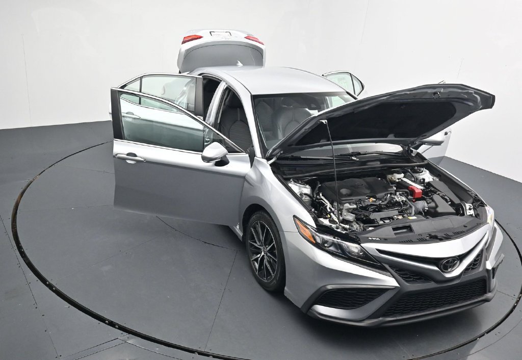 Used 2024 Toyota Camry SE FWD image 40
