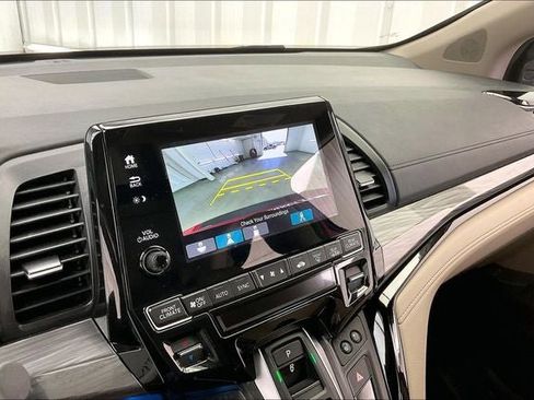 Certified 2024 Honda Odyssey Elite image 28