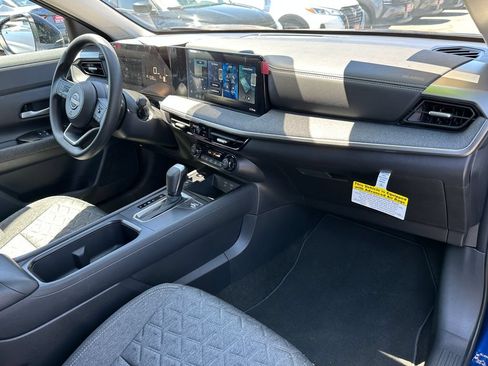 Used 2026 Nissan Kicks SV FWD image 13