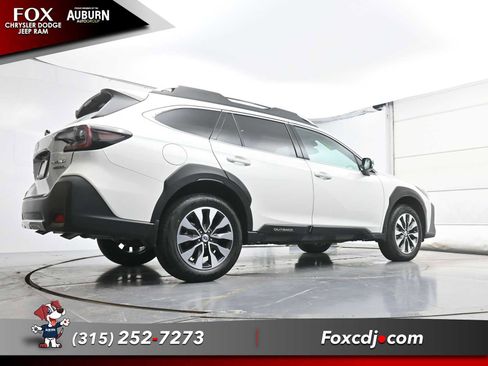 Used 2024 Subaru Outback Touring XT AWD/4WD image 24