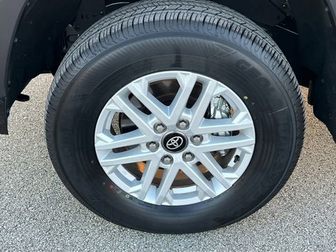 Used 2025 Toyota Tundra SR5 w/ SR5 Convenience Package image 7