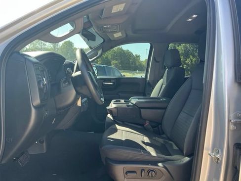 Used 2022 Chevrolet Silverado 1500 Custom RWD image 7