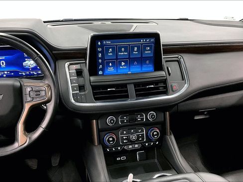 Used 2024 Chevrolet Suburban High Country AWD/4WD image 7