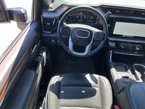 Used 2024 GMC Sierra 2500 Denali w/ Denali Reserve Package image 14