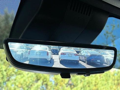 Used 2024 GMC Yukon XL Denali w/ Advanced Technology Package image 38