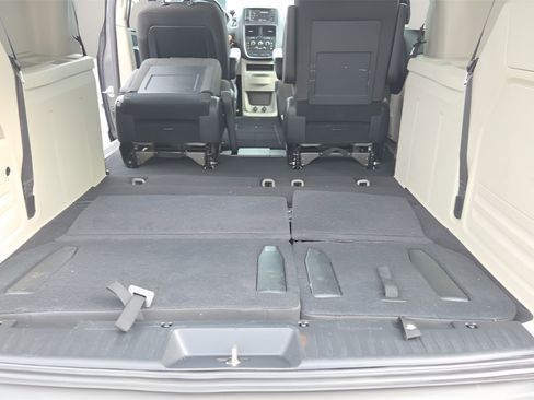Used 2017 Dodge Grand Caravan SE w/ Power Window Group image 24