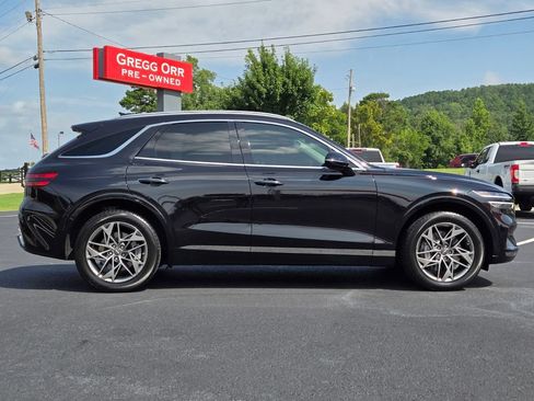 Used 2023 Genesis GV70 2.5T w/ Select Package AWD/4WD image 6