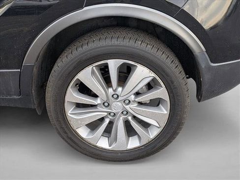 Used 2018 Buick Encore Preferred image 9